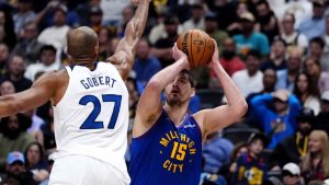 掘金首轮5场淘汰森林狼 约基奇穆雷率队复仇