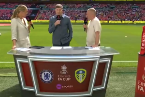 TNT Sports赛前连线遇乱流 乔·科尔停球失误后温布利喷淋器再搅局