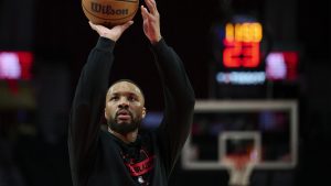 利拉德缺席开拓者对马刺第4战 左跟腱伤势继续休战