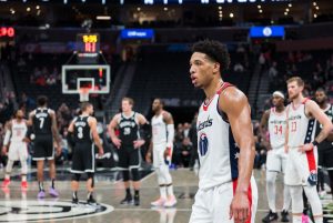 奇才篮网伤病潮席卷摆烂对决 两队仅剩8人与10人可用